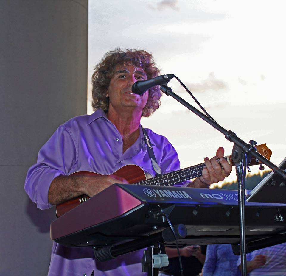 TC Tye Piano Guy band photo